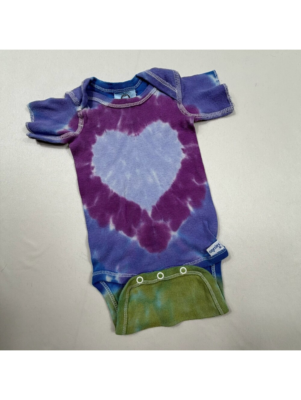 Gerber Newborn Tie-Dye Heart Short Sleeve Bodysuit 0-3 Months